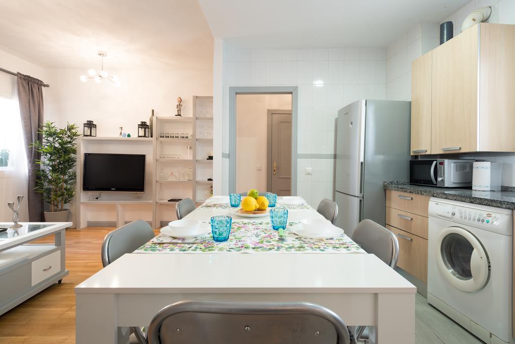 Malagasuite City Center Ollerias Εξωτερικό φωτογραφία